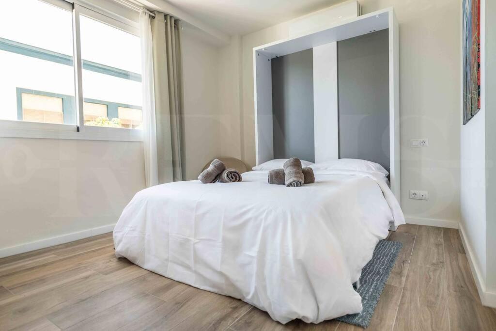Authentic Minimalistic Studio Near La Union By Rems Màlaga Exteriér fotografie
